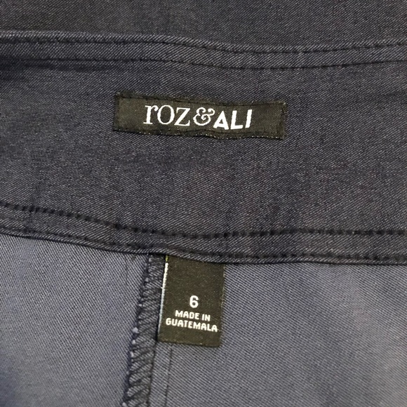 Roz&Ali, Cropped Pants - Picture 5 of 7